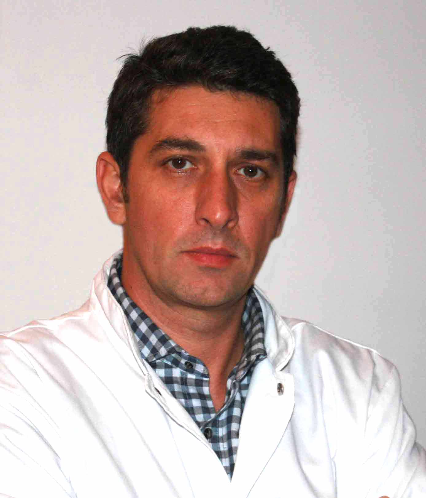 Dr. Lazar Gabriel